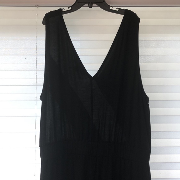 Suzanne Betro NWOT Black/White Cropped Jumpsuit Size L - Picture 4 of 5